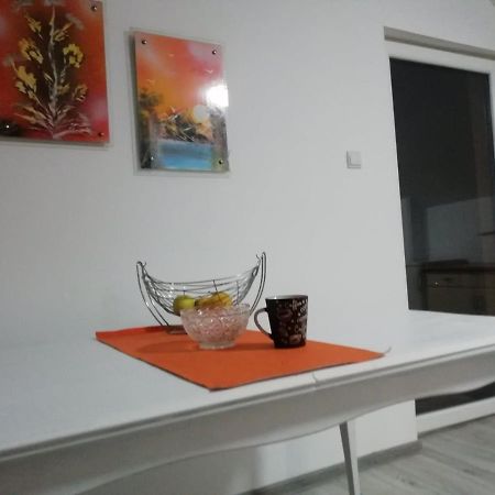 Apartman Salus ทูซลา ภายนอก รูปภาพ